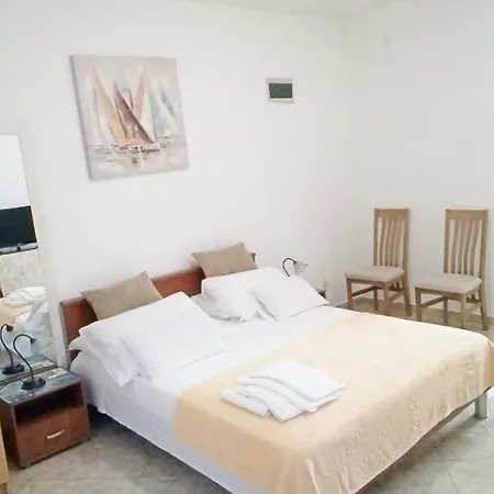 Guest house Ava And
