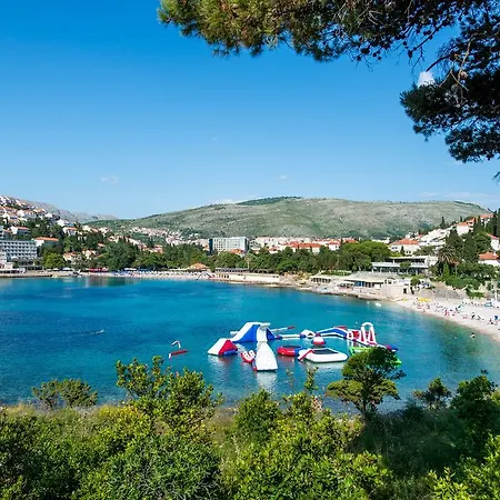 Ava And Pensjonat Dubrownik